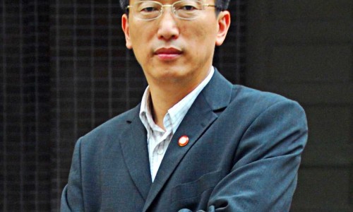 宝宝睡觉不安稳出汗一阵热热的-宝宝睡不好爱出汗网 - 宝宝爱出汗睡觉不踏实,宝宝夜里出汗睡不安稳